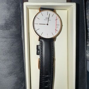 Daniel Wellington Cream and Brown Leather Box